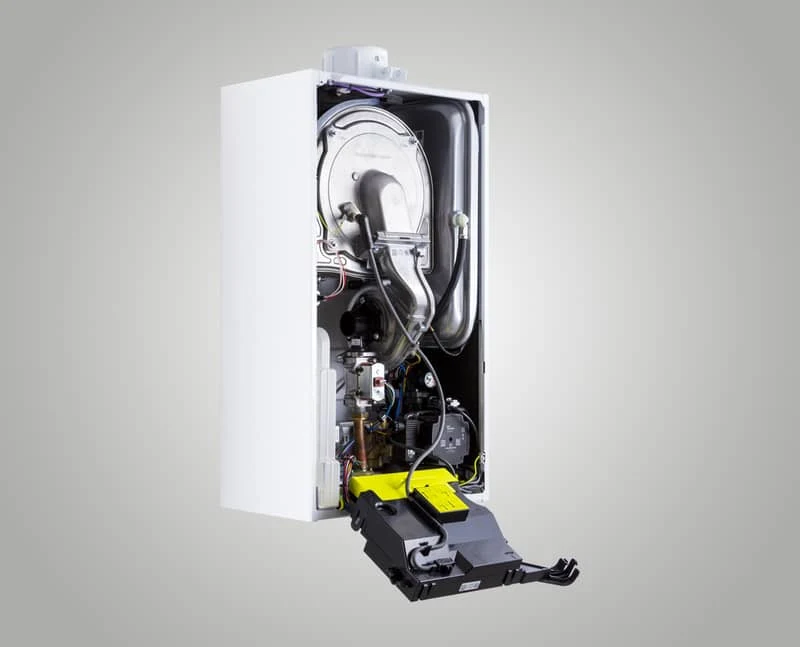 Interior de una caldera BAXI Platinum iCompact con el frontal retirado para mostrar sus componentes — reparacioncalderas.madrid